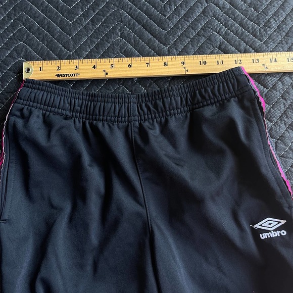 Umbro Track Pants Girls Large 10/12 Black Pink Drawstring Soccer - Picture 9 of 11